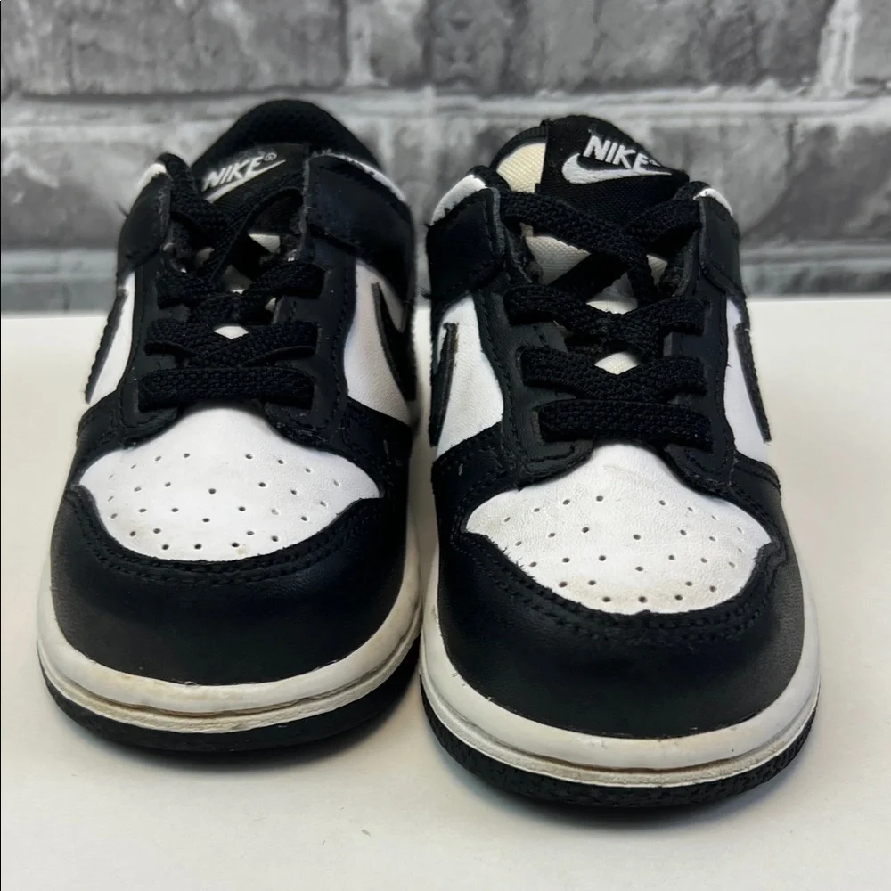 Nike classic sneakers